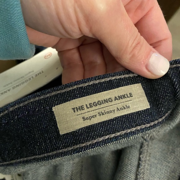 A.G. The Legging Ankle in dark wash with rips. Size 26 NWT never worn retail 235 - Picture 6 of 7